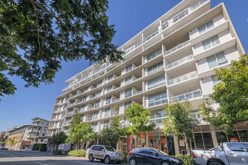 Doubleone3 Apartments - Image 1