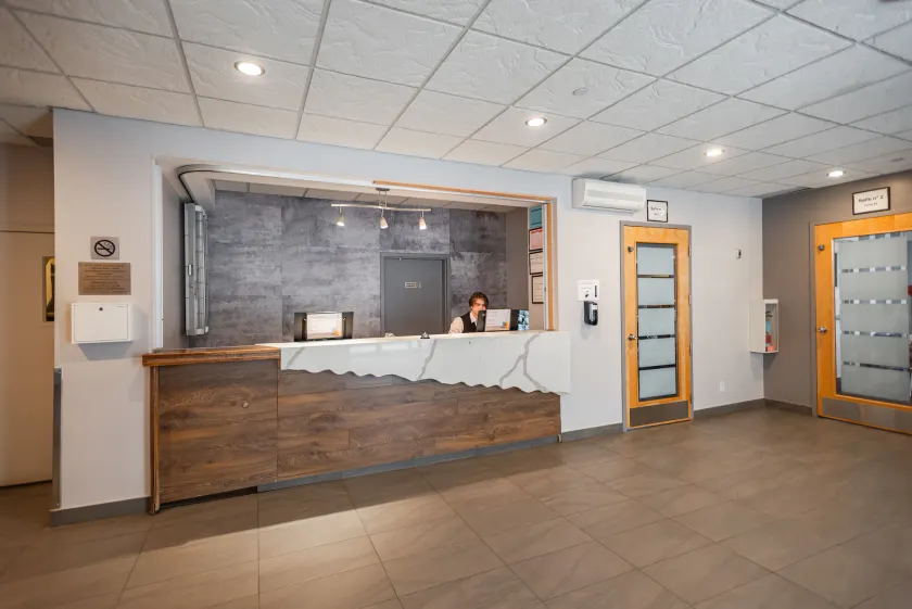 Hotel les Suites Labelle - Image 1