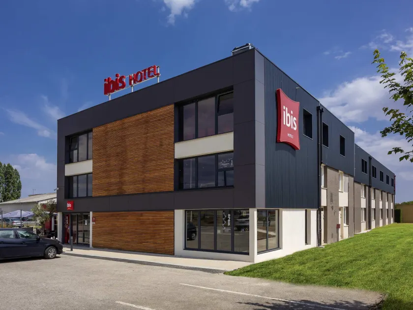ibis Dijon Sud - Image 1