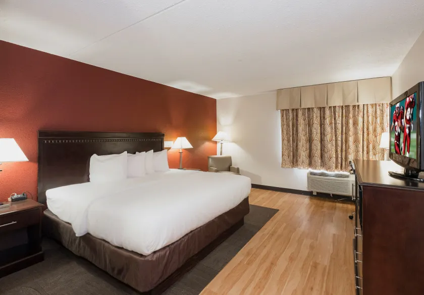 Red Roof Inn & Suites Mt Holly - McGuire AFB - Image 1