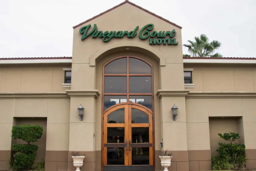 Vineyard Court Designer Suites Hotel - Image 1