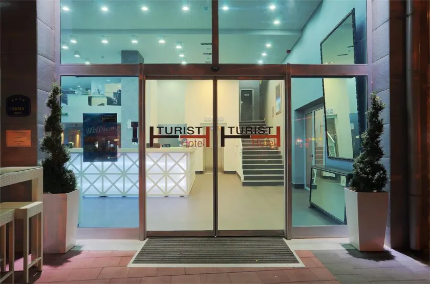 Hotel Turist - Image 1