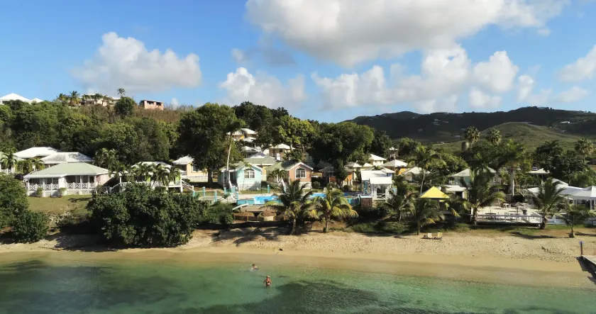 Bungalows on the Bay - Image 1
