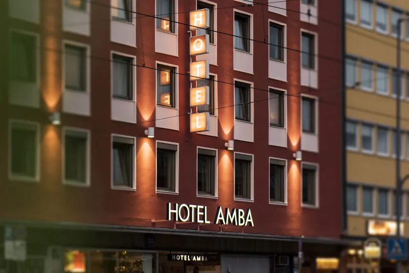 Hotel Amba - Image 1