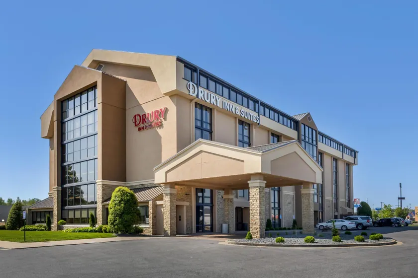 Drury Inn & Suites Paducah - Image 1