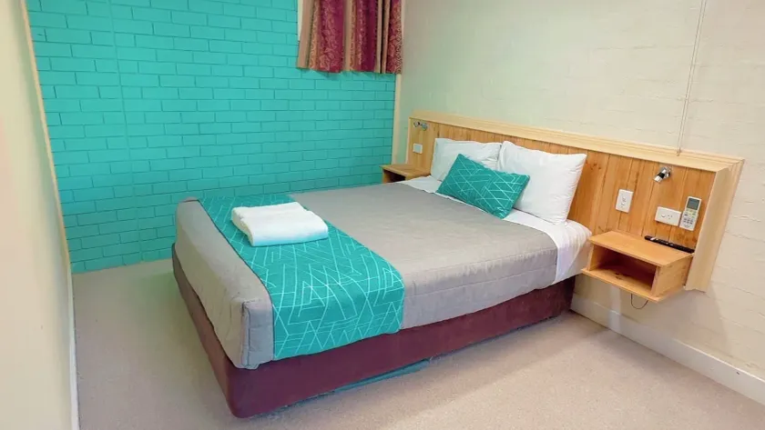 Winchester Motel - Image 1