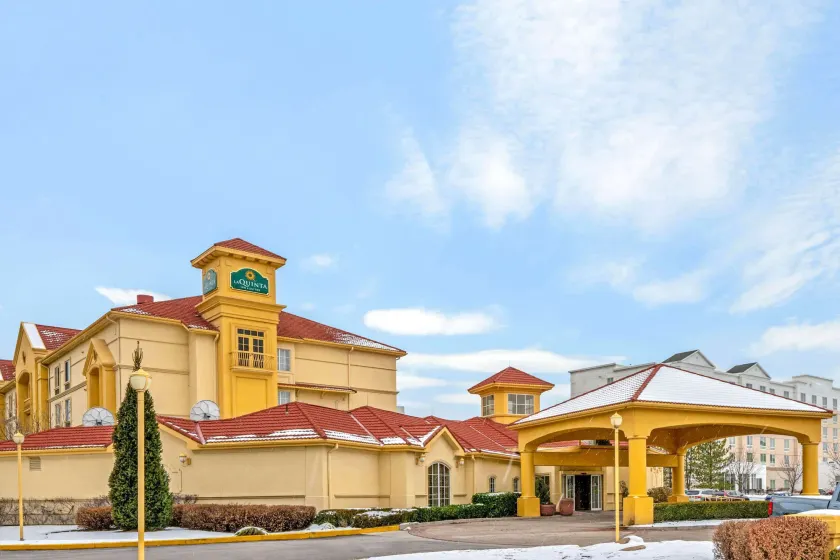 La Quinta by Wyndham Salt Lake City Airport - Image 1