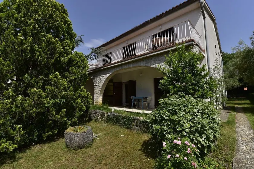Apartment Hemingway - Image 1