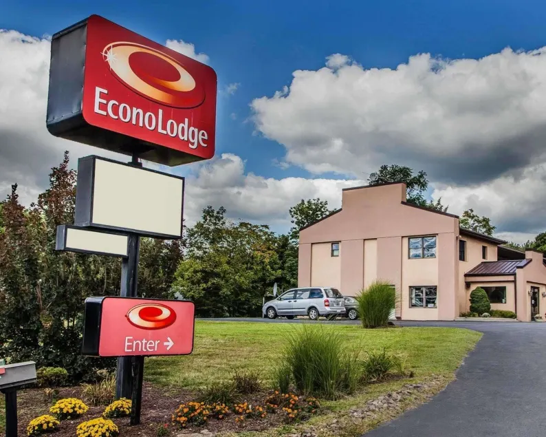 Econo Lodge Douglassville-Pottstown - Image 1