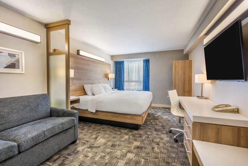 Microtel Inn & Suites by Wyndham - Timmins - Image 1