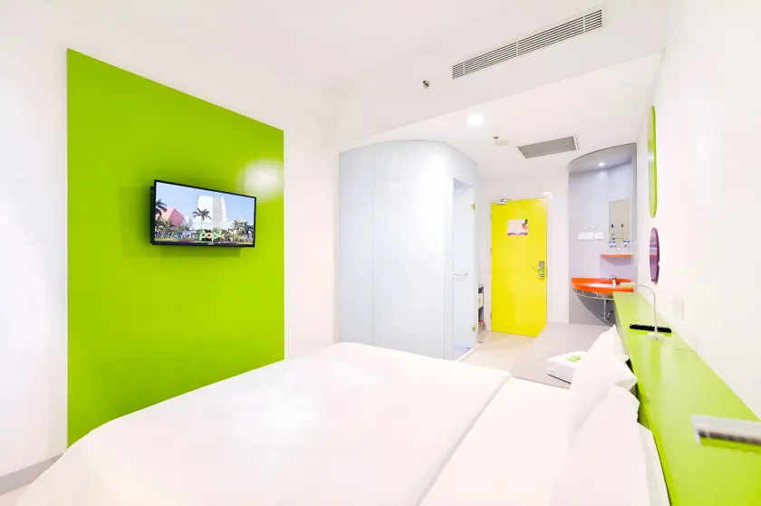 POP! Hotel Kelapa Gading - Image 1