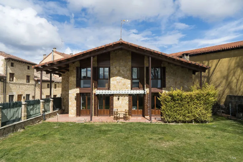 Sajazarra Holiday House Single Famil House Located in the Village of Sajasarra, - Image 1