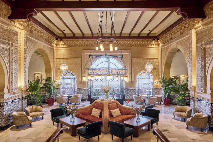 Alhambra Palace Hotel - Image 1