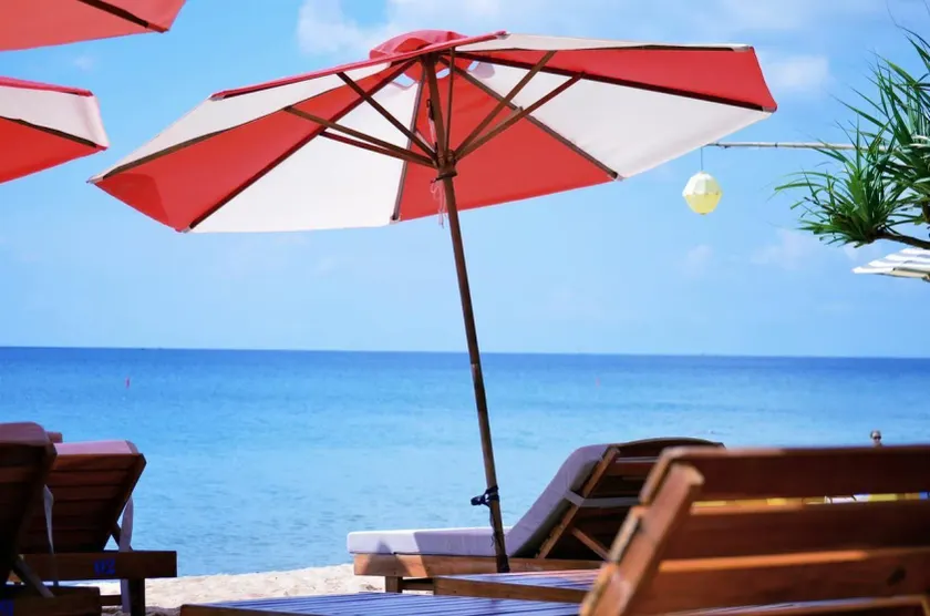 Coral Bay Resort - Image 1