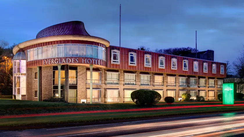 Everglades Hotel - Image 1