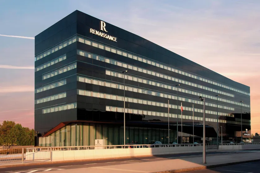 Renaissance Warsaw Airport Hotel - Image 1