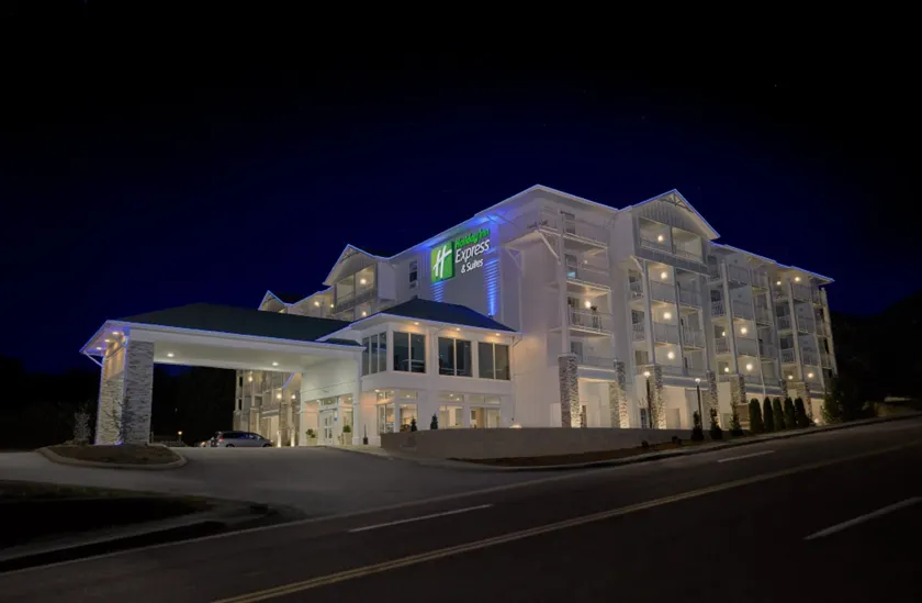 Holiday Inn Express Pigeon Forge – Sevierville by IHG - Image 1