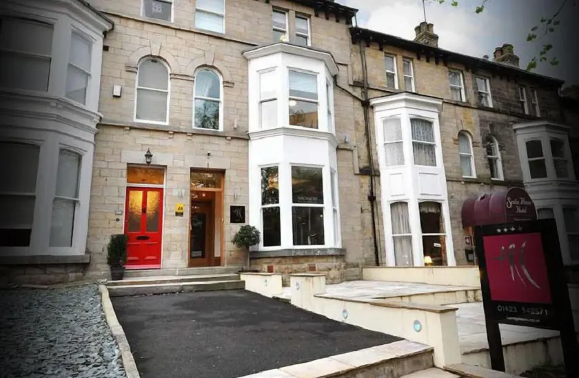 The Arc - Boutique B&B - Image 1