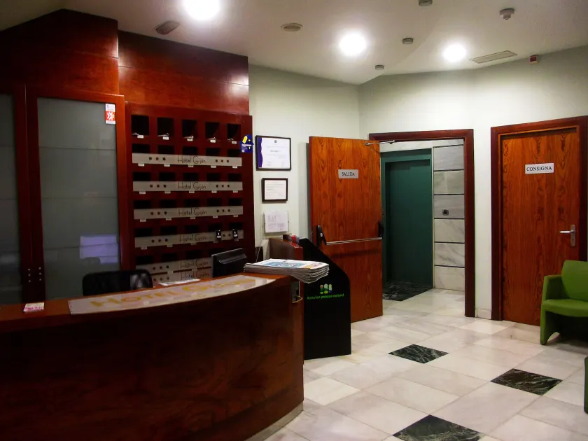 Hotel Gijon - Image 1
