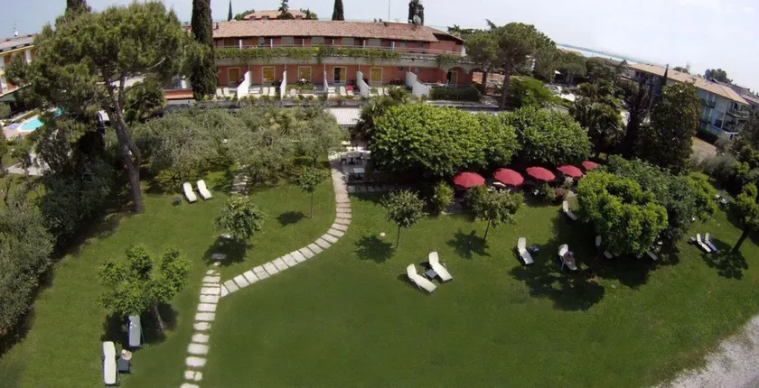 Hotel La Paül - Image 1