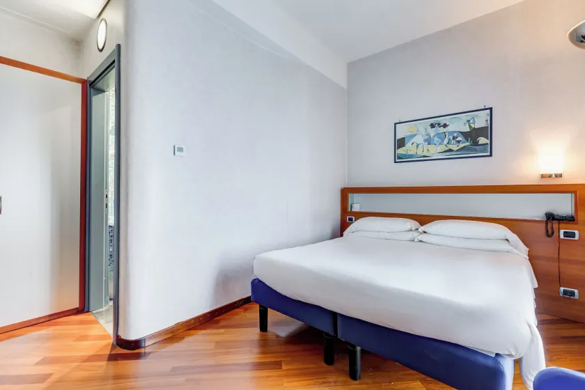 Best Western Plus Hotel Plaza - Image 1
