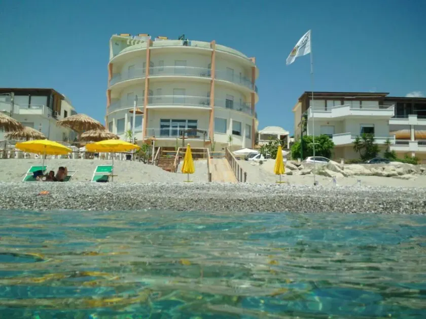 Hotel Il Girasole - Image 1