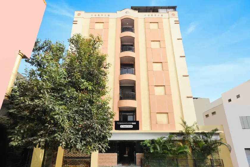 Townhouse OAK Secunderabad Near Railway Station Formerly Hotel Brahma - Image 1