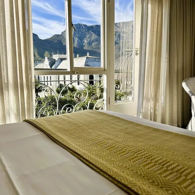 Cape Town Hollow Boutique Hotel CBD - Image 1