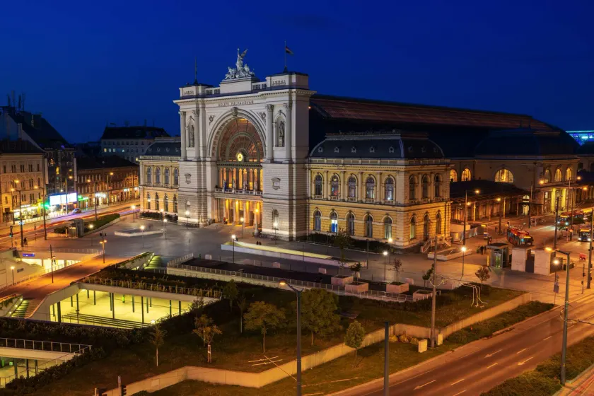 IntercityHotel Budapest - Image 1