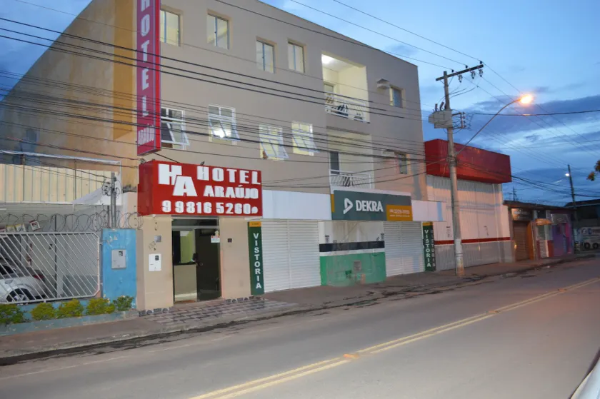 Hotel e Restaurante Araújo - Image 1