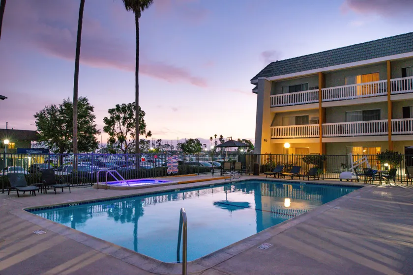 Dana Point Marina Inn - Image 1