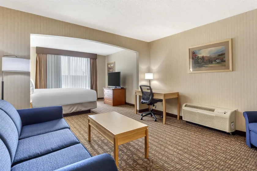 Best Western Cold Lake Inn - Image 1