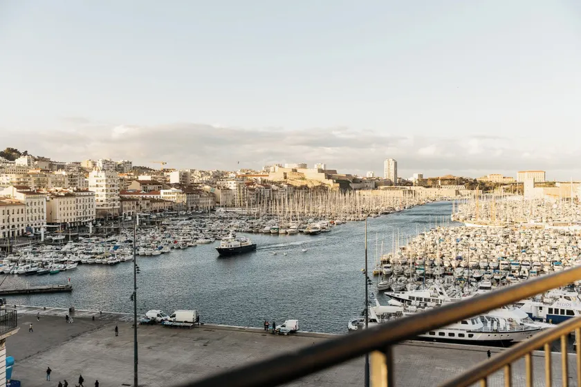 New Hotel Le Quai - Vieux Port - Image 1