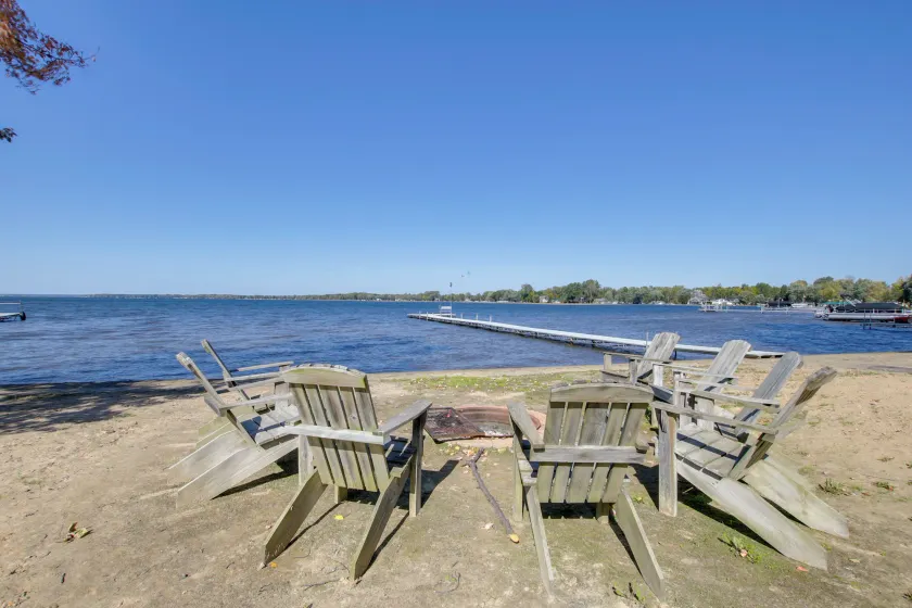 Rustic Wisconsin Cabin on Shawano Lake! - Image 1