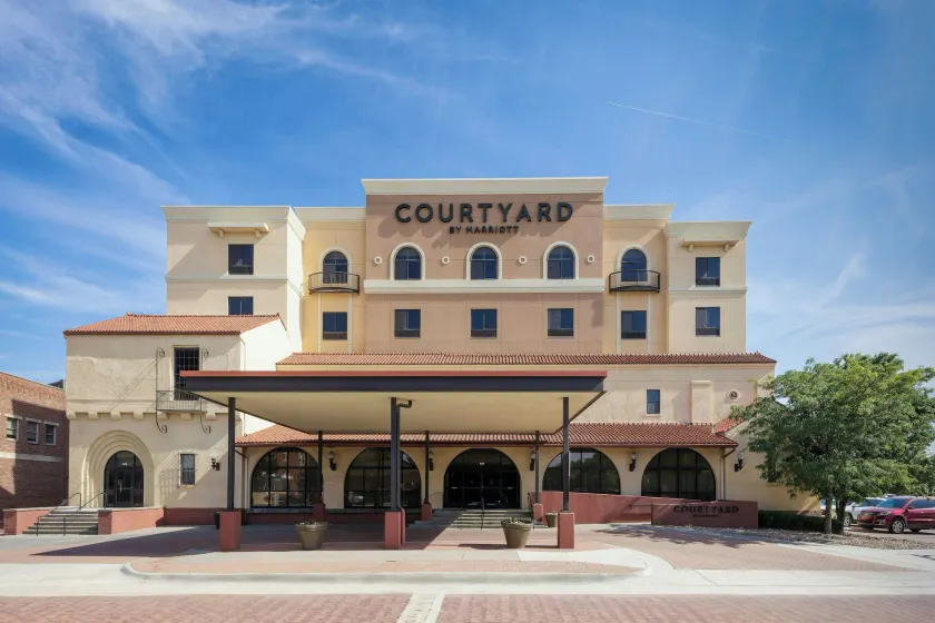 Courtyard by Marriott Wichita at Old Town - Image 1