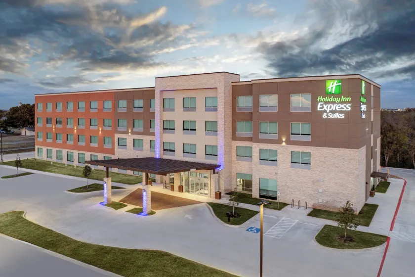 Holiday Inn Express & Suites Austin Airport East by IHG - Image 1