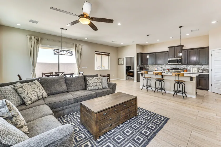 3 Mi to Colorado River: New-build Family Home! - Image 1