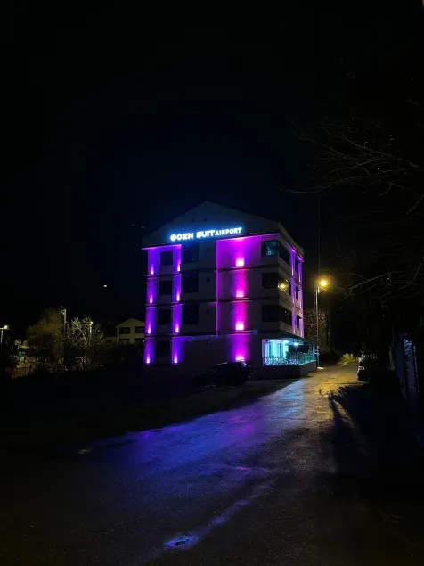 Ozn Suit Airport Hotel - Image 1
