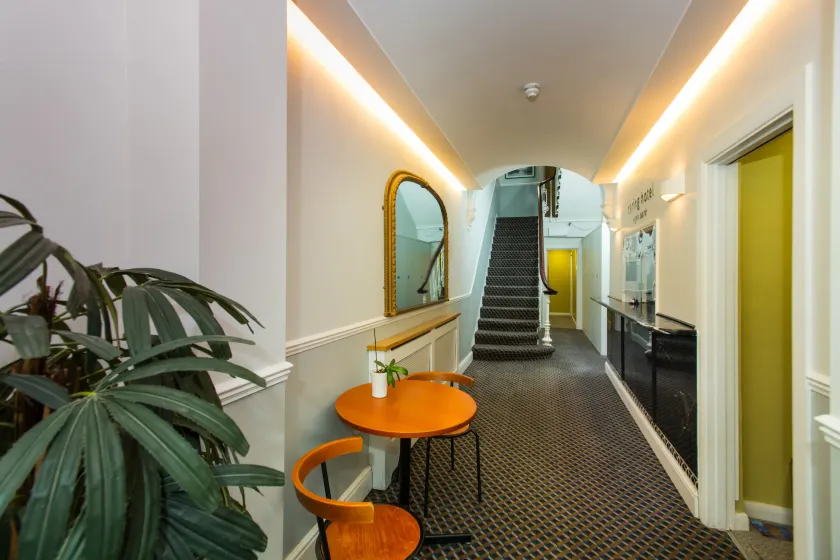 Caring Hotel - Reception