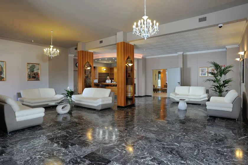 Hotel Piero Della Francesca - Image 1