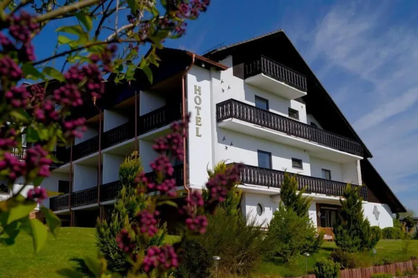 Hotel Seeschlößchen - Image 1