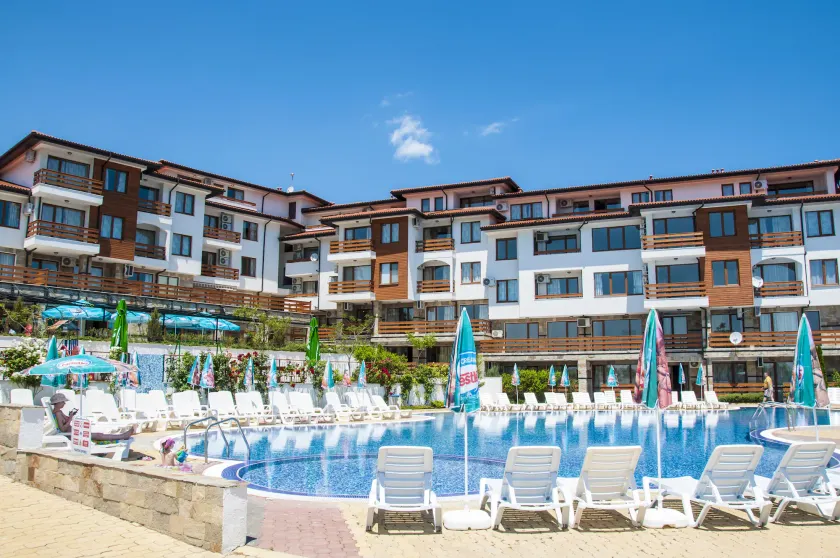 Festa Gardenia Hills - Image 1