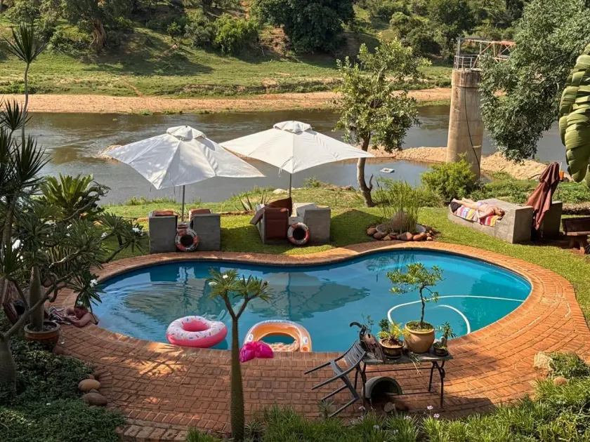 River House Lodge - Image 1
