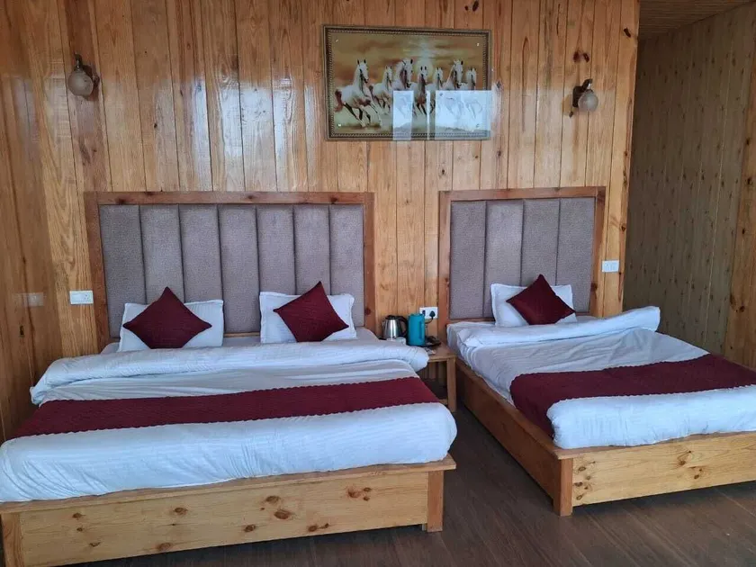 BNB Bharat - Premium 1 Bedroom with Mountain View Dhaunalti - Værelse