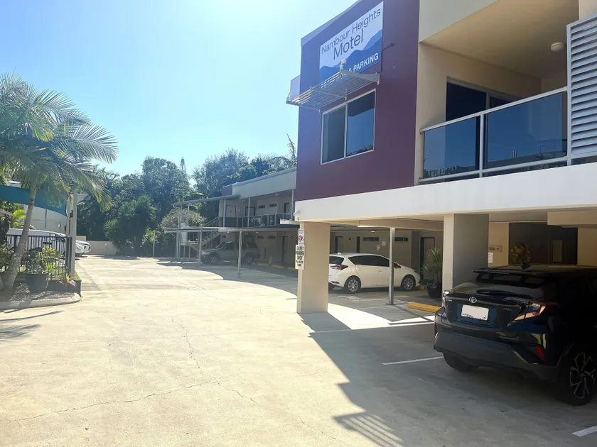 Nambour Heights Motel - Image 1