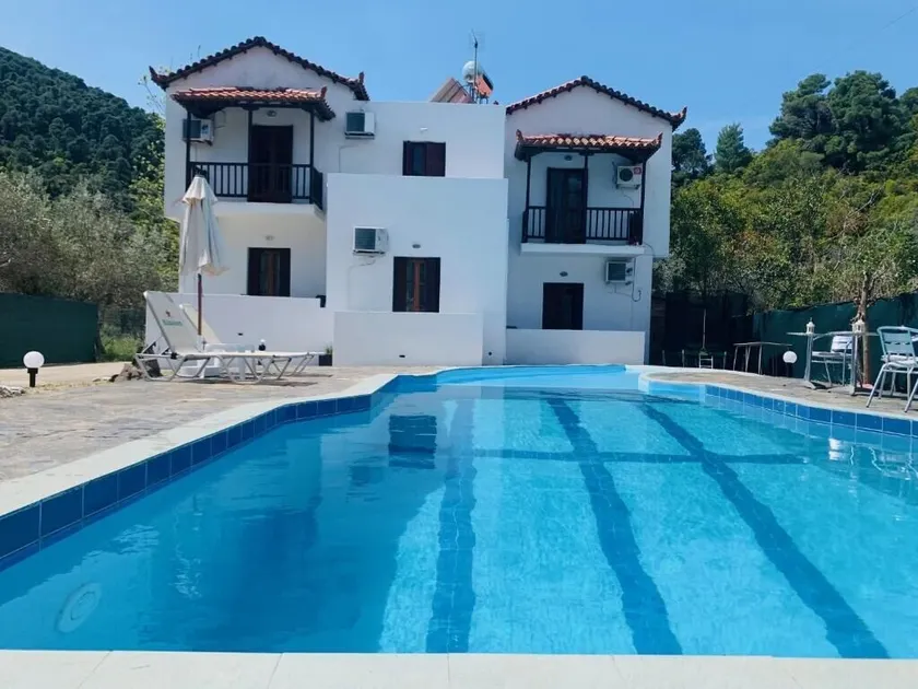 Skopelos Inn - Image 1