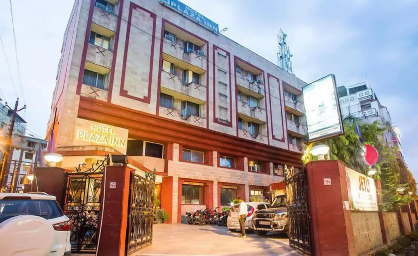 Hotel Plaza inn - Image 1
