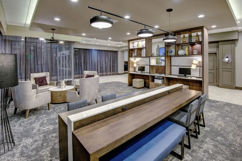 Holiday Inn East Windsor - Cranbury Area - Image 1