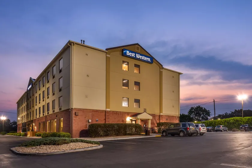 Best Western Harrisburg I-81 Grantville Hershey - Image 1
