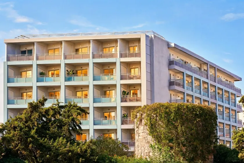 AQUAMARE CITY and BEACH - Image 1